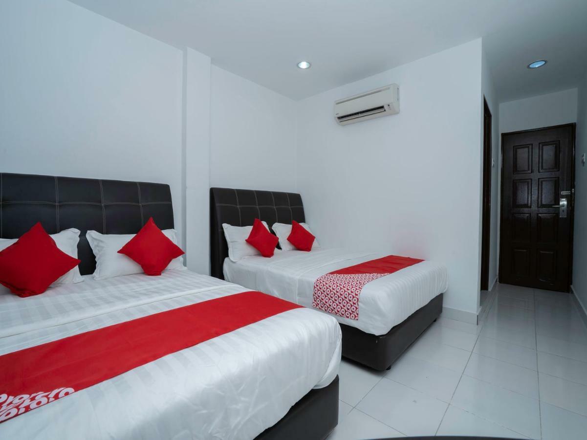 Oyo 988 Malawati Ria Hotel Куала Селангор Екстериор снимка