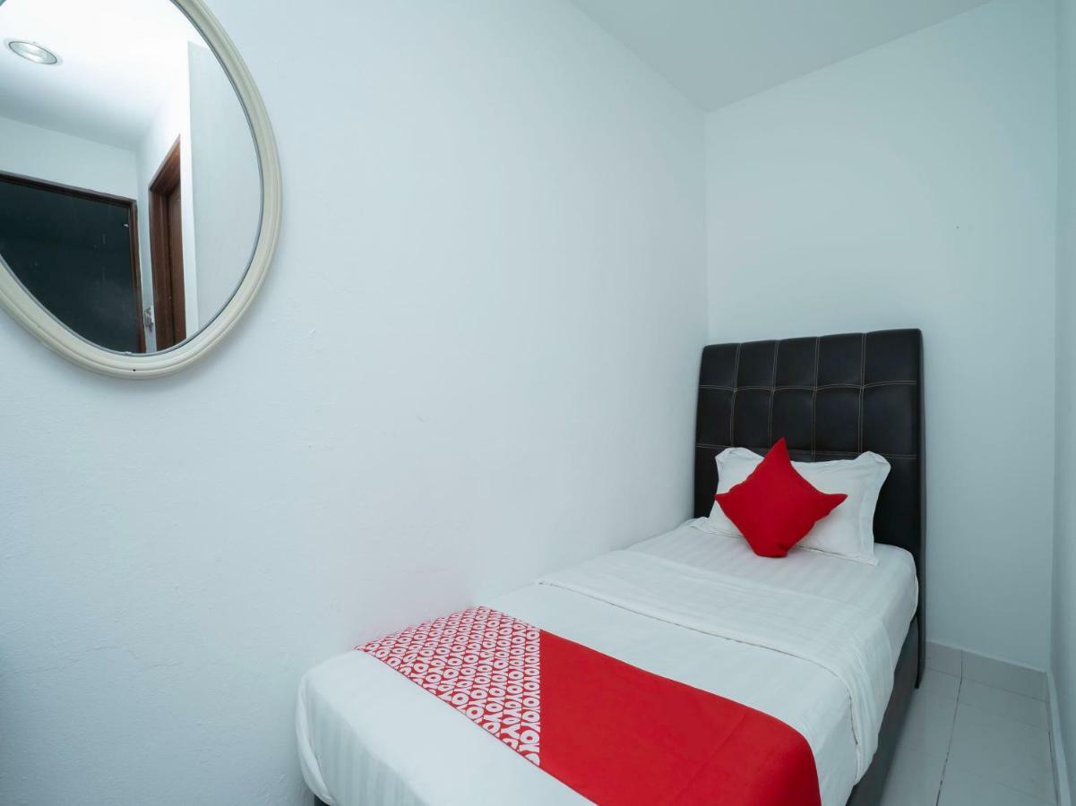 Oyo 988 Malawati Ria Hotel Куала Селангор Екстериор снимка