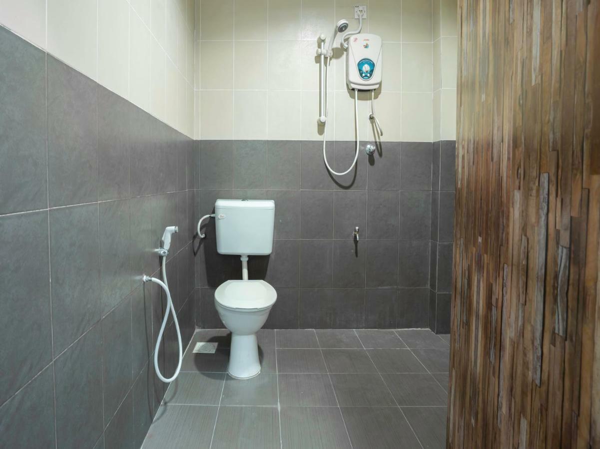 Oyo 988 Malawati Ria Hotel Куала Селангор Екстериор снимка