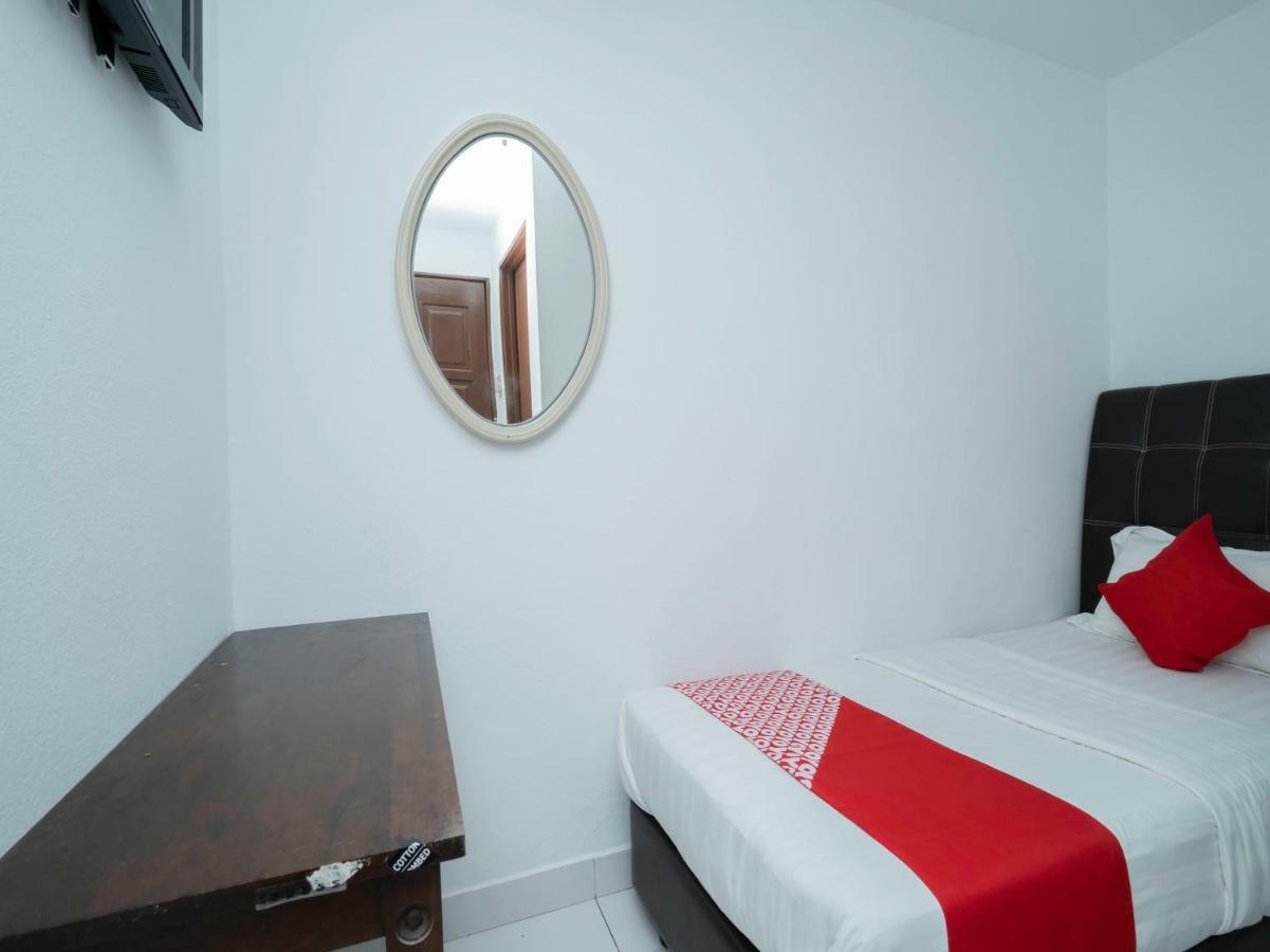 Oyo 988 Malawati Ria Hotel Куала Селангор Екстериор снимка